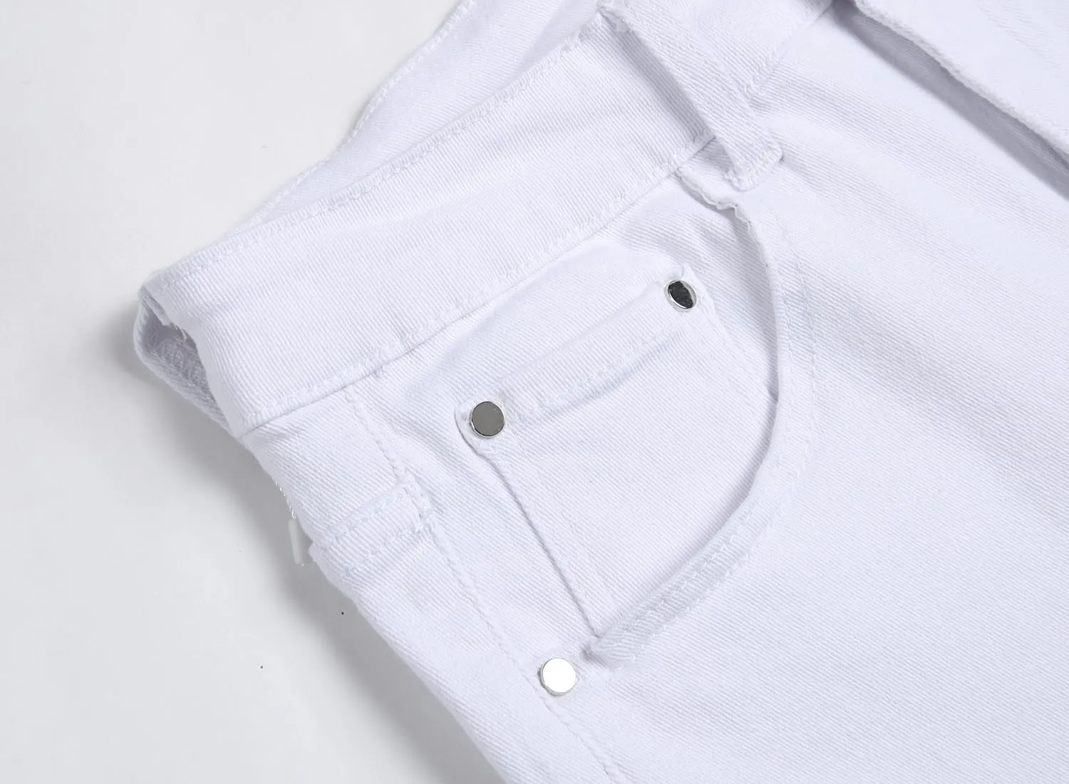 JUNBAOSS Men's Slim Fit Stretch Denim Shorts Ripped Skinny Jean Shorts for Men,Fashion Straight Comfort Flex Waist Short