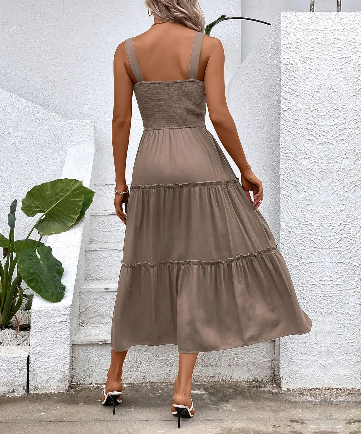 Womens Sleeveless Maxi Dress 2025 Summer Dresses Square Neck Smocked Ruffle Beach Sundress